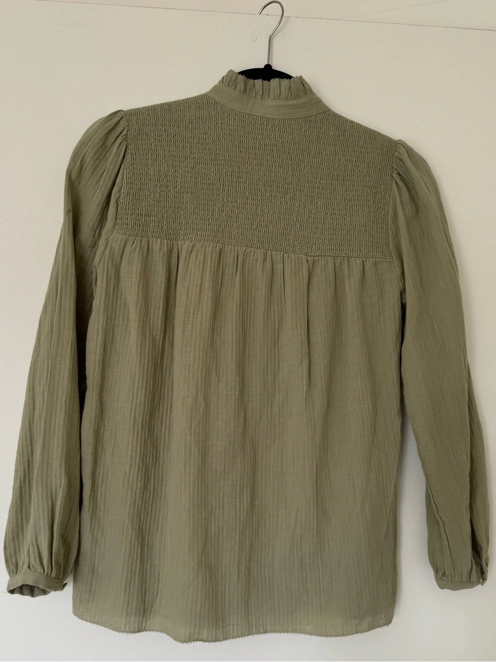 J. Crew Olive Green Soft Gauze Garden Button Blouse Smock Detail Ruffle Collar